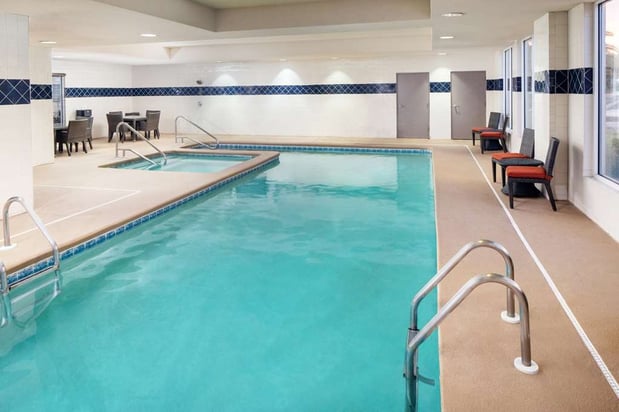 Images Hampton Inn & Suites Savannah - I-95 South - Gateway