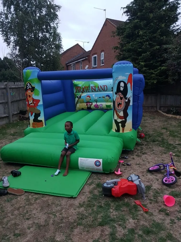 Images Top Banana Bouncy Castles