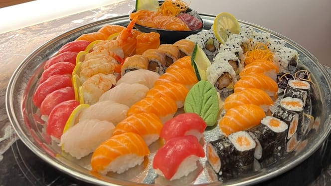 Images Sal Capone Sushi & Pizza