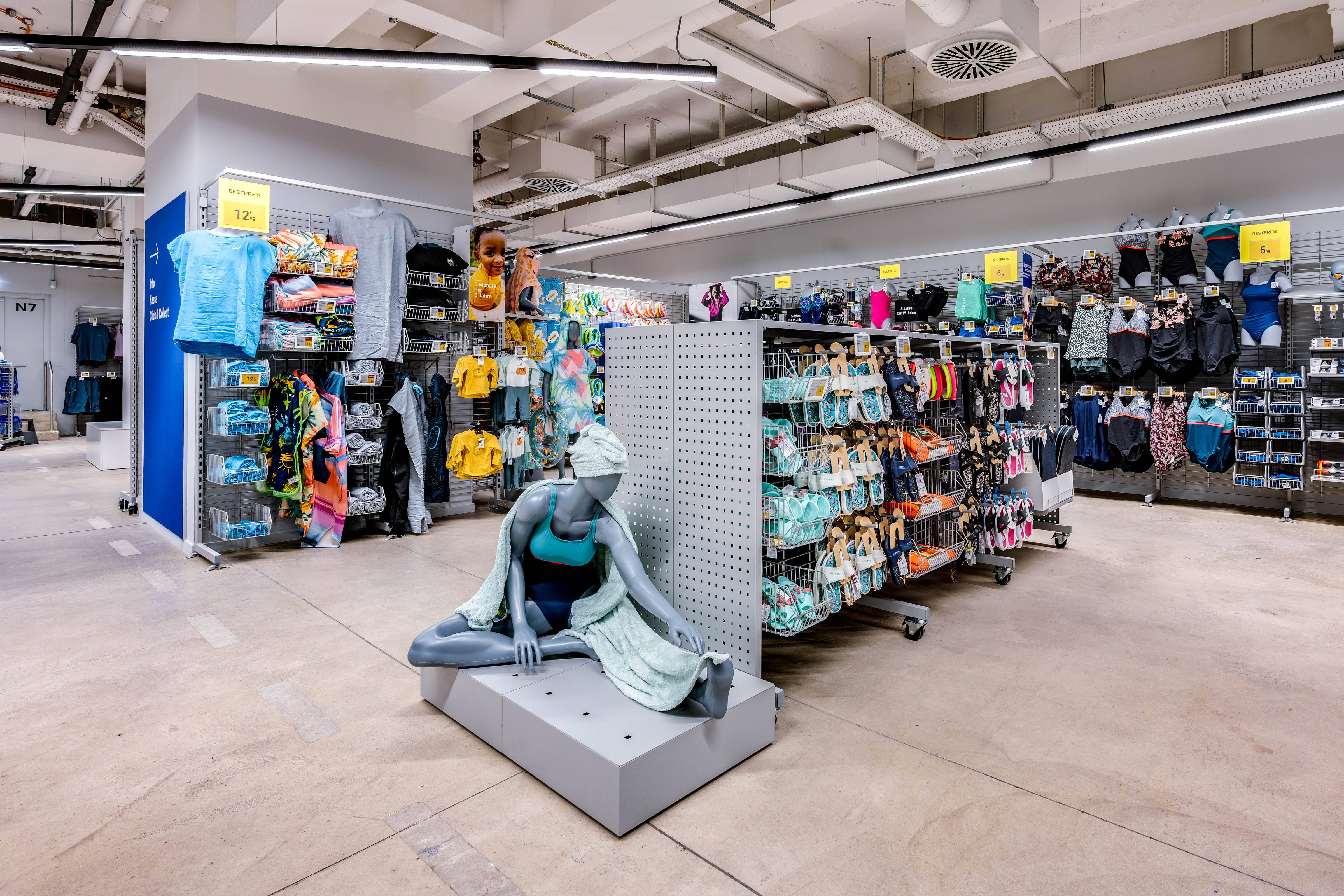 Bilder DECATHLON Nürnberg im WÖHRL