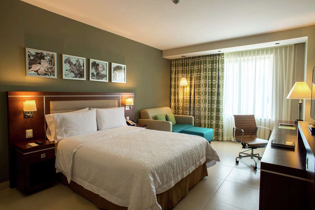 Images Hampton Inn by Hilton Merida