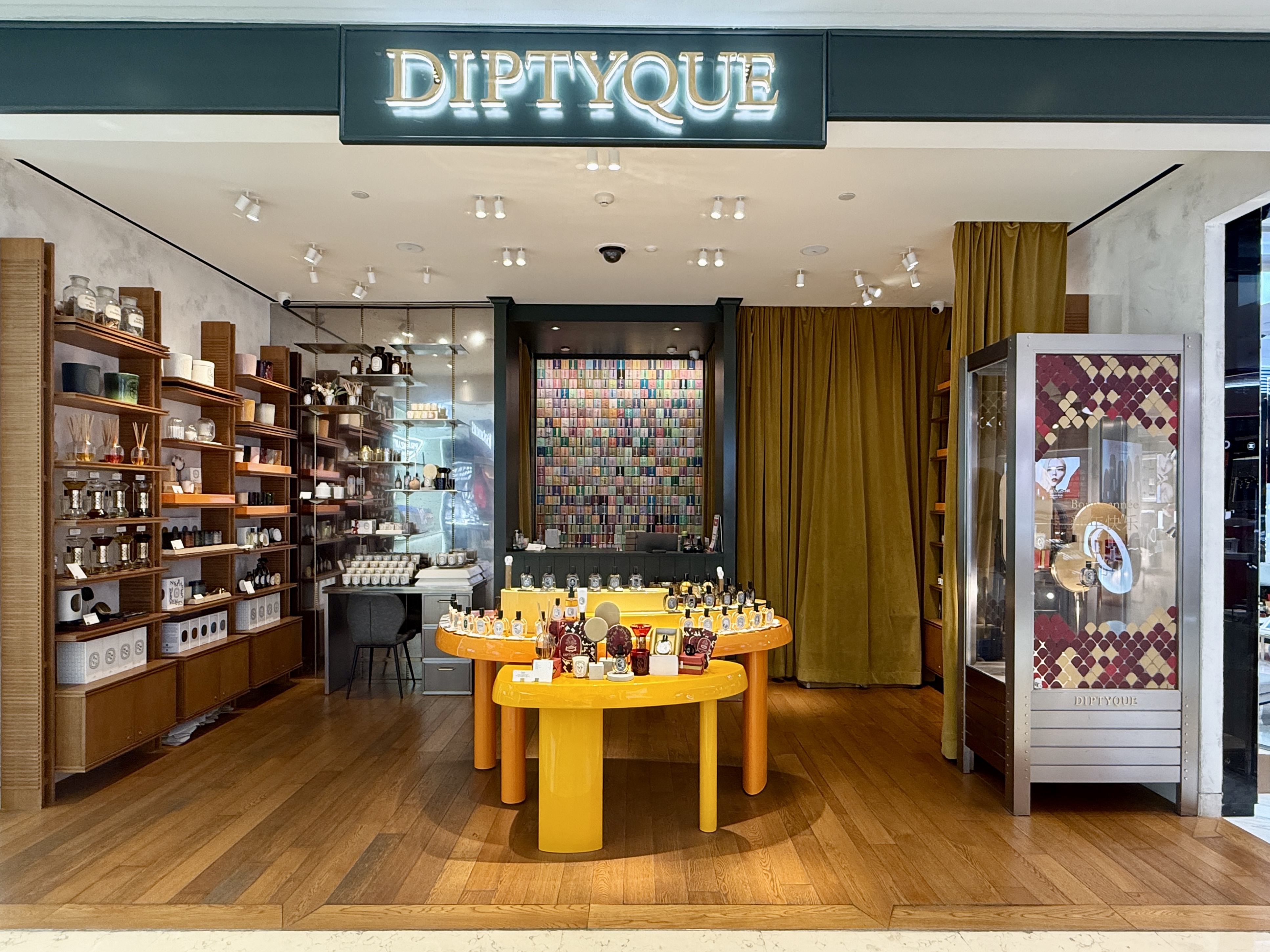 Store Image of diptyque location