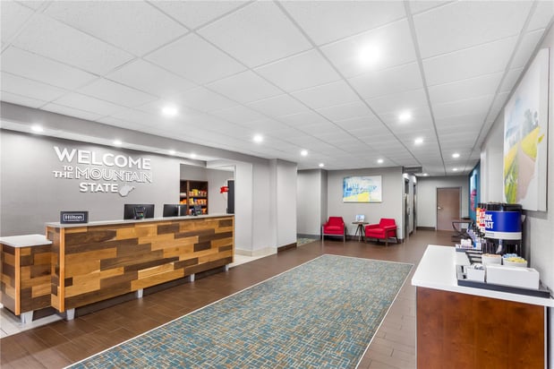Images Hampton Inn Huntington University Area