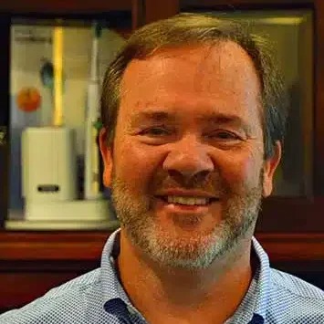 Dr. Thomas Petrick