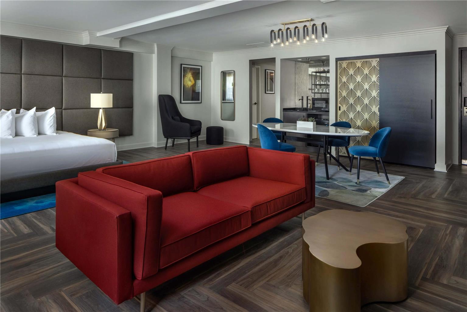 Guest room