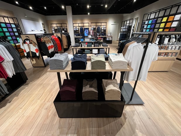 Images BOSS Outlet -Tulsa