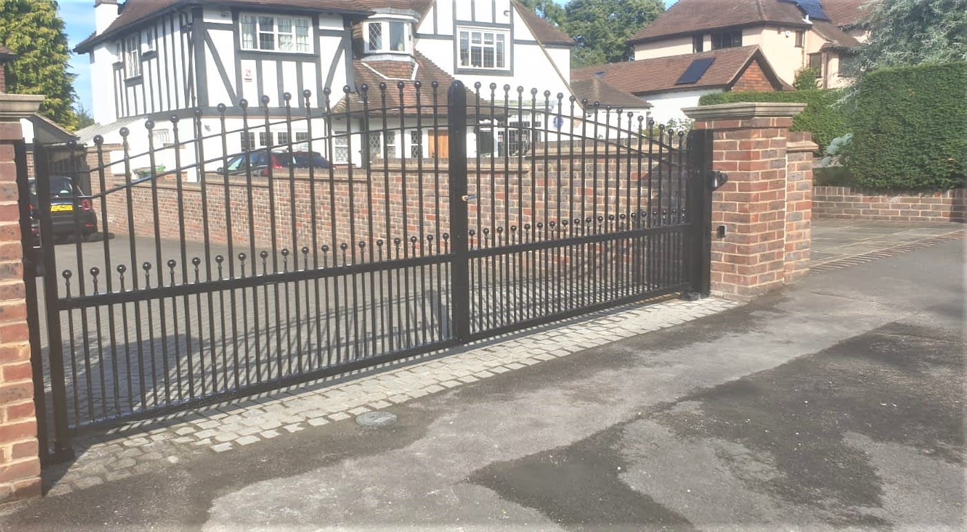 Security Gates 'R' Us Ltd London 020 8432 2999