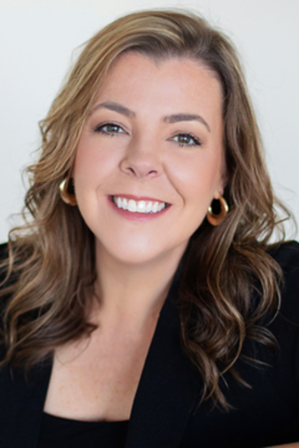 Edward Jones - Financial Advisor: Melissa Blattler