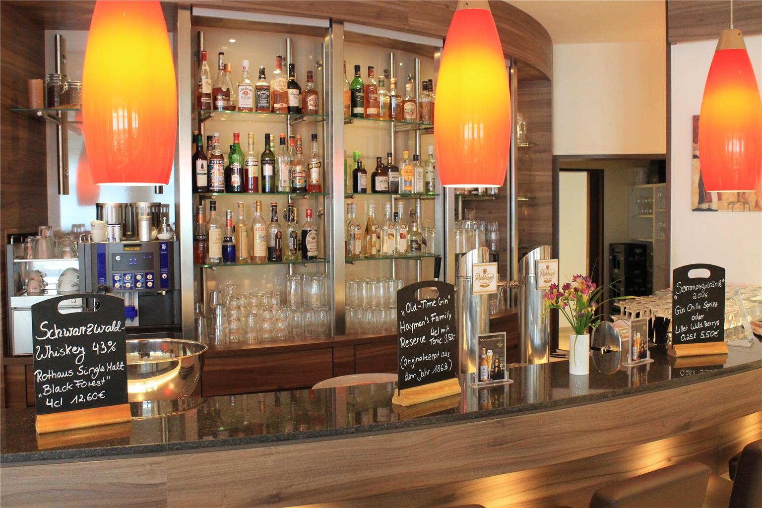 Best Western Queens Hotel Pforzheim-Niefern, Pforzheimer Strasse 52 in Niefern