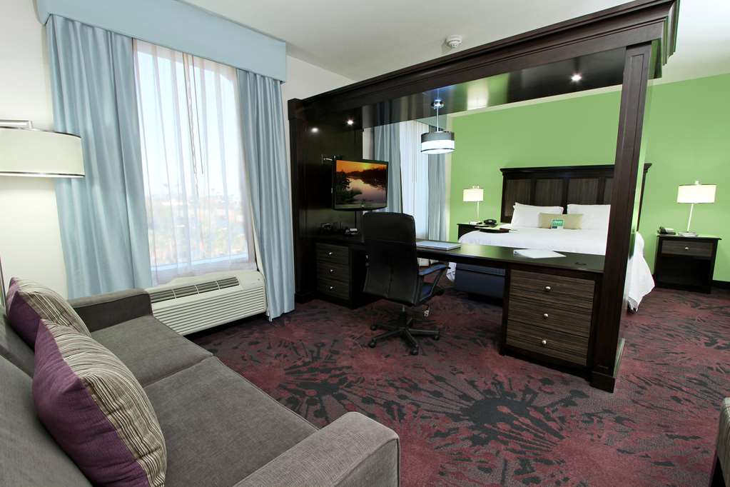 Guest room