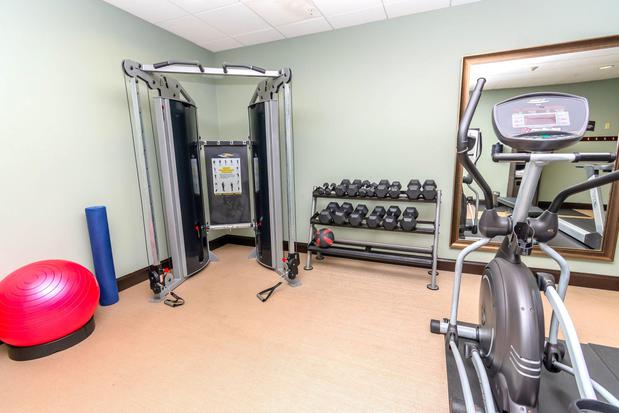 Images Staybridge Suites Houston IAH - Beltway 8 by IHG