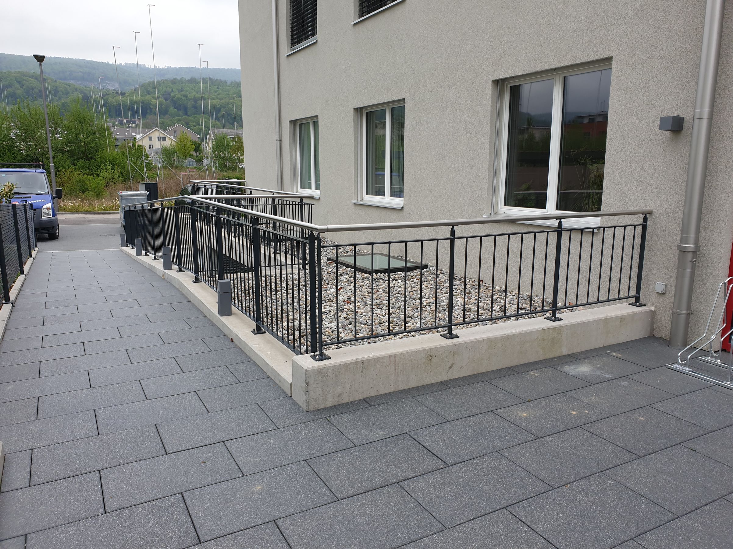 Bilder Benz & Partner AG