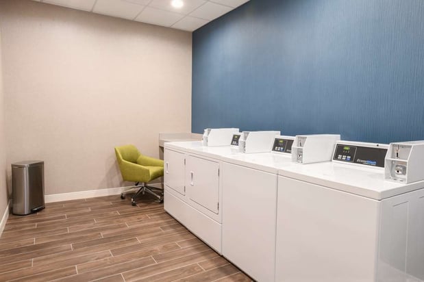 Images Hampton Inn & Suites Cincinnati Liberty Township