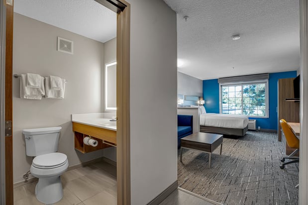 Images Holiday Inn Express & Suites Portland-Jantzen Beach by IHG