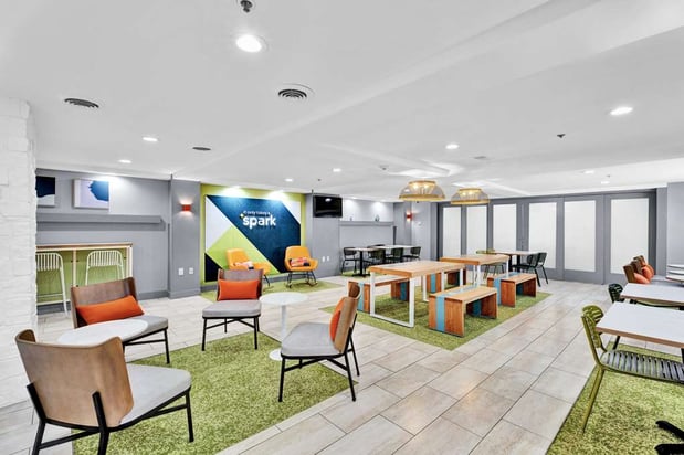 Images Spark by Hilton Plymouth