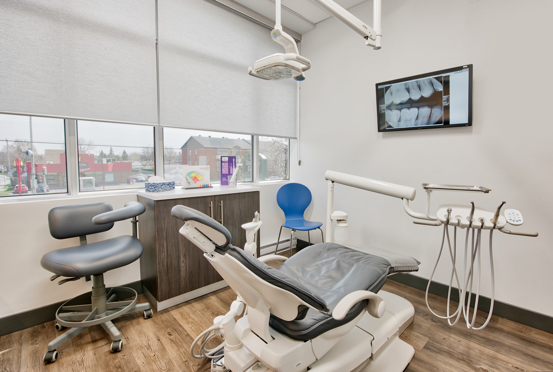 Images Centre de Santé Dentaire Fabreville - Dentiste