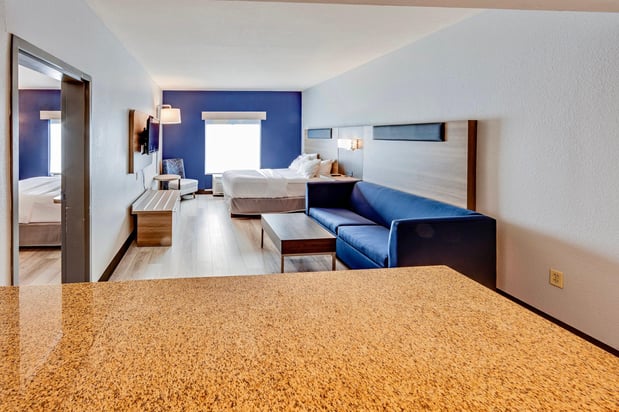 Images Holiday Inn Express & Suites Columbus OSU-Medical Center by IHG