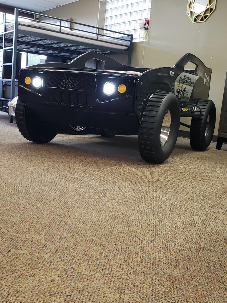 Check out this amazing NEW youth bed. Where he or she can enjoy laying in bed with style.