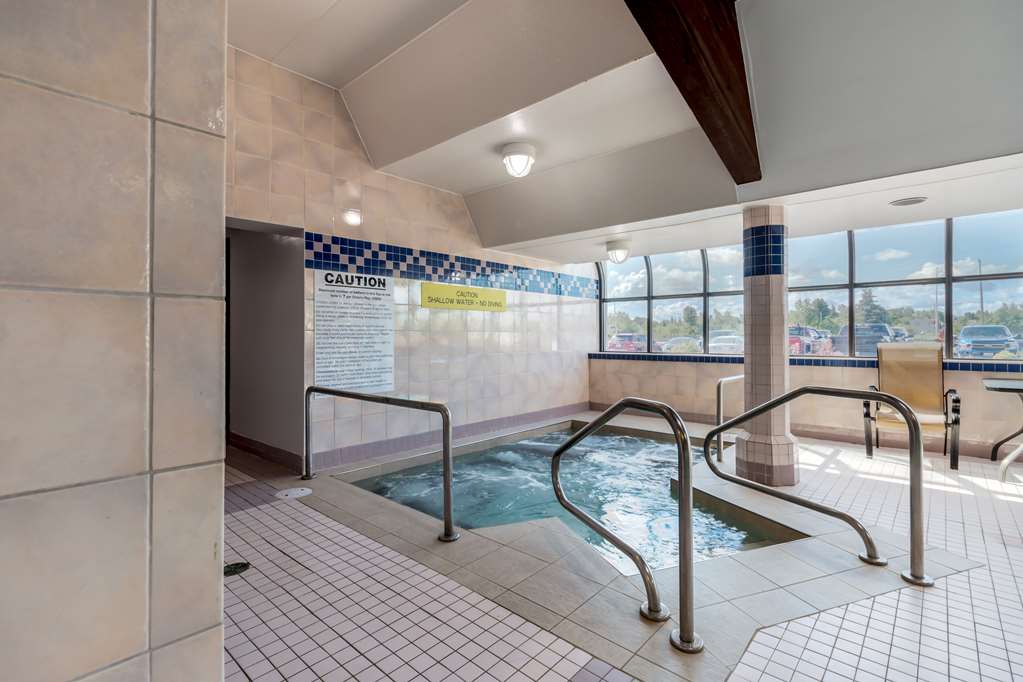 Best Western Plus Dryden Hotel & Conference Centre in Dryden: Indoor Hot Tub