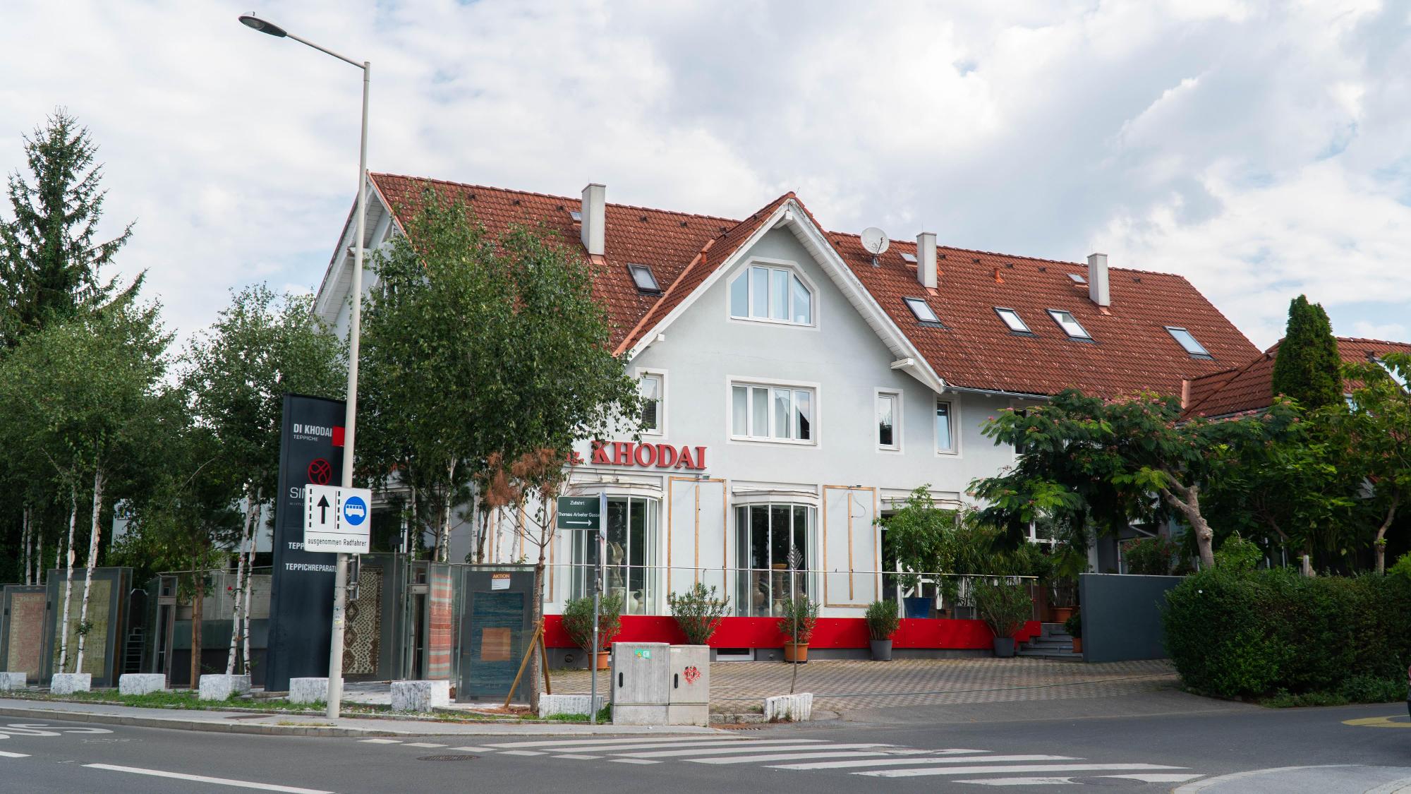 Bild 79 von Teppiche Dipl. Ing. Khodai GmbH - Teppichreinigung