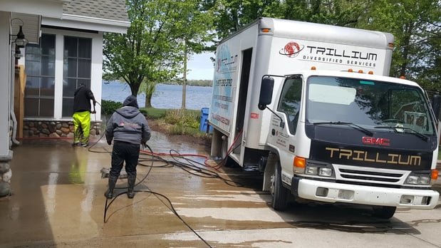 Images Trillium Diversified Services