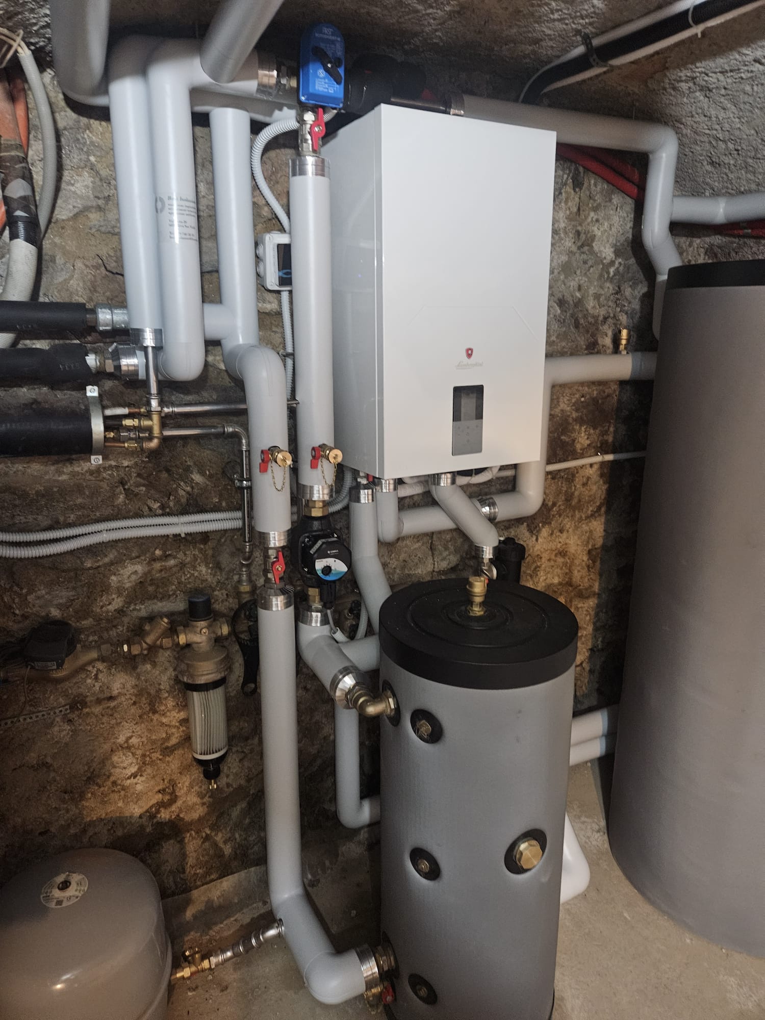 Bilder New Power Solutions Sa