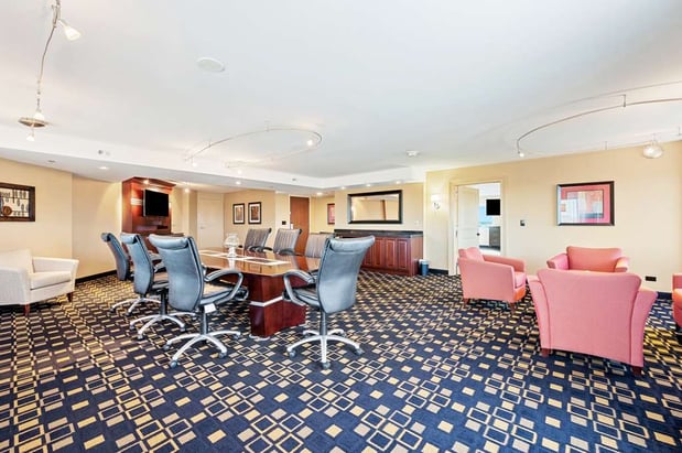 Images Hilton Chicago/Oak Brook Suites