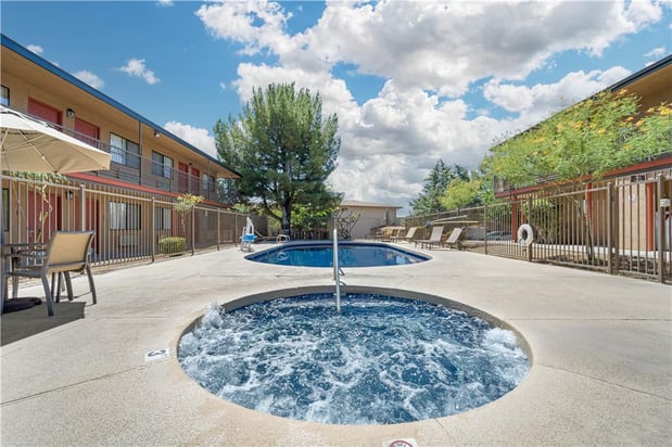 Images Best Western Cottonwood Inn