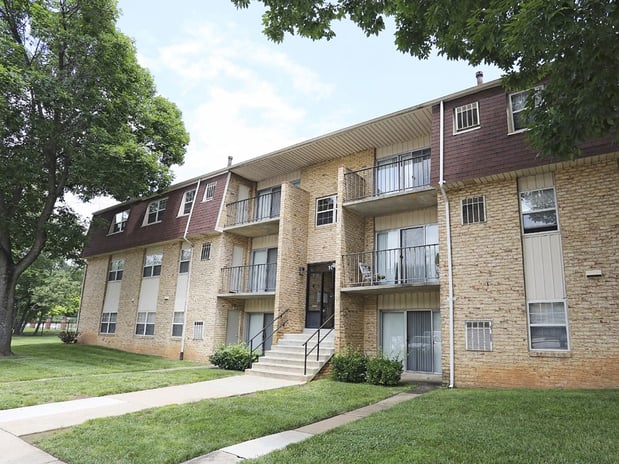 Images Village of Pine Run Apartments & Townhomes*