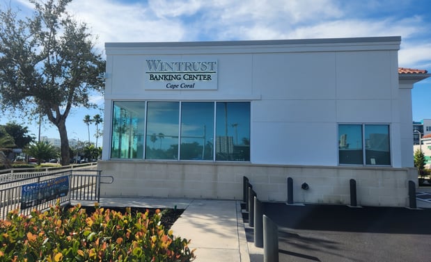 Images Wintrust Banking Center