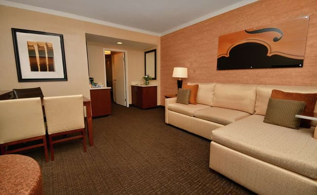 Images Embassy Suites by Hilton Austin Downtown South Congress