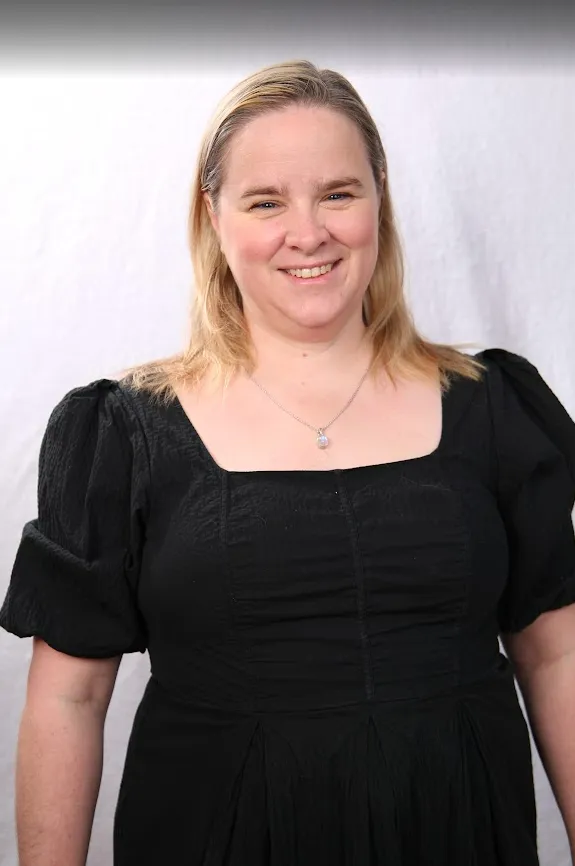 Dr. Anneke Wardlaw