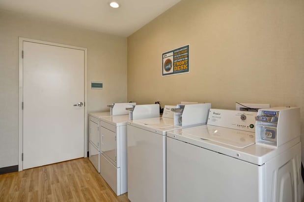 Images Home2 Suites by Hilton Dallas Downtown at Baylor Scott & White