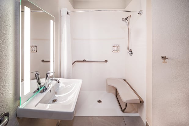 Images Candlewood Suites Fayetteville-Univ of Arkansas by IHG