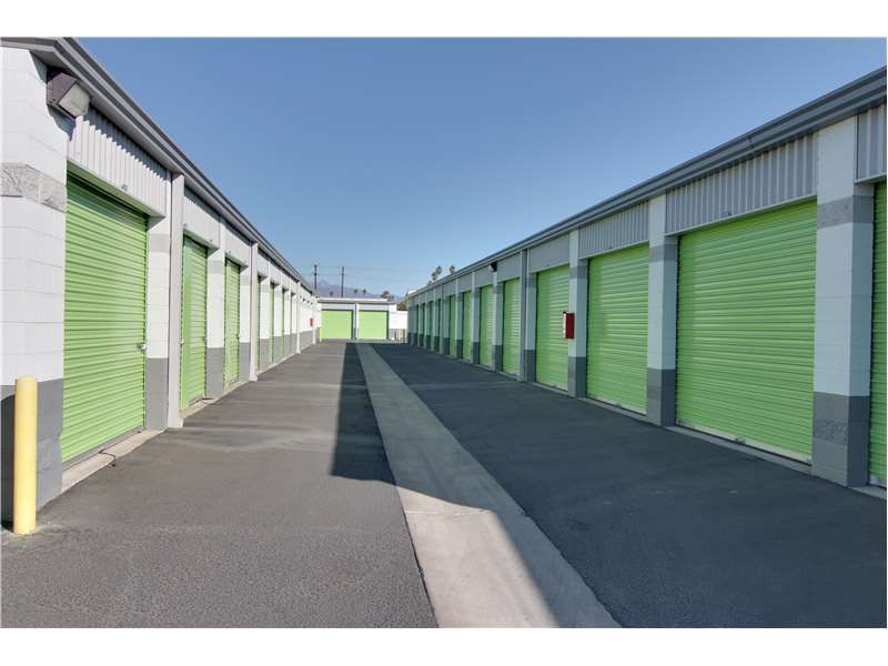 Exterior Units - Extra Space Storage at 660 W Acacia Ave, Hemet, CA 92543
