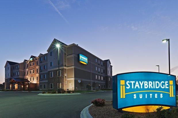 Images Staybridge Suites Wichita by IHG
