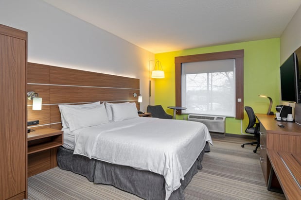 Images Holiday Inn Express & Suites Woodbridge by IHG