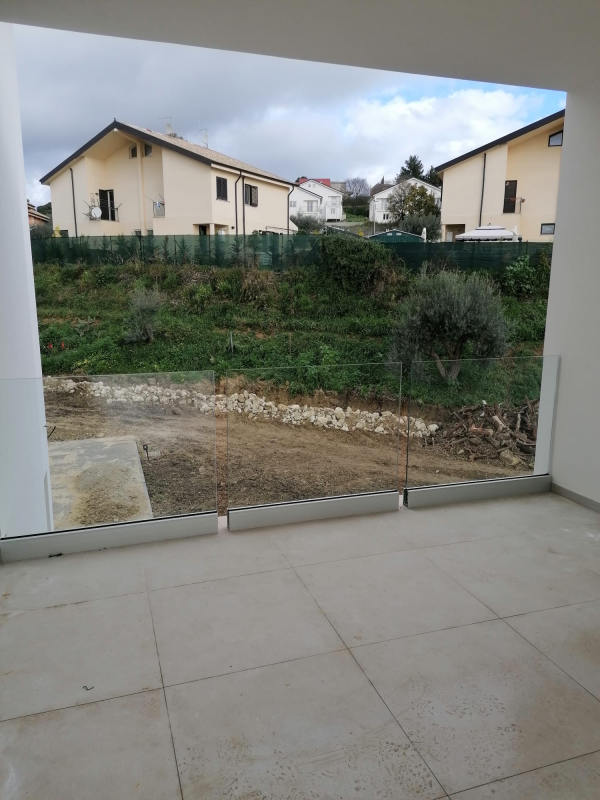 Images In.Vet.  Produzione Infissi e Vetri