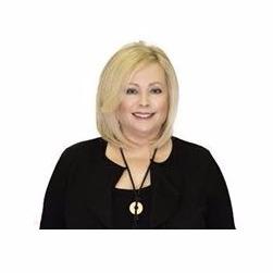 Roberta Moldawsky with Laffey Fine Homes/June Shapiro Div.