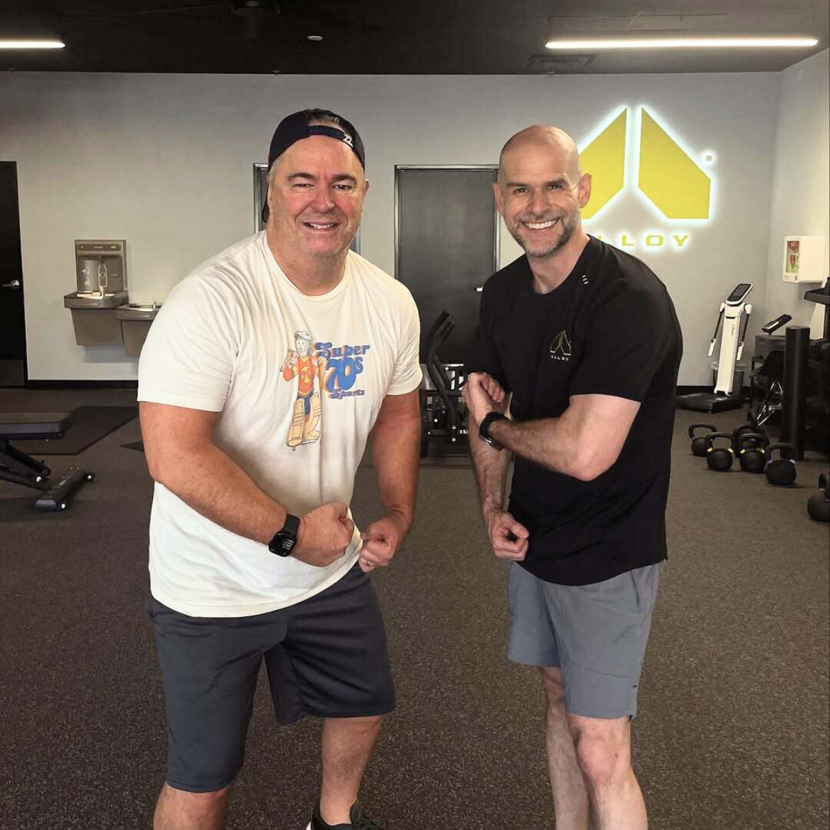 Looking to lose weight in a way that actually lasts?
At Alloy Personal Training South Tempe, our weight loss and body composition program focuses on strength training, accountability, and simple habits—not extreme diets or exhausting workouts.
For adults 35–65, building lean muscle is the key to real body composition change. Our coaches guide you through safe, joint-friendly strength training that boosts metabolism, improves mobility, and helps your body burn more calories daily. You’ll get personalized coaching, modifications for injuries, and a clear plan you can stick to.
Whether your goal is weight loss, feeling stronger, or moving better, our structured, coach-led approach helps you stay consistent without overwhelm.
If you want a weight loss program that’s supportive, realistic, and built for your lifestyle, Alloy South Tempe is here to help.
Book your free Starting Point Session today and start feeling like yourself again.