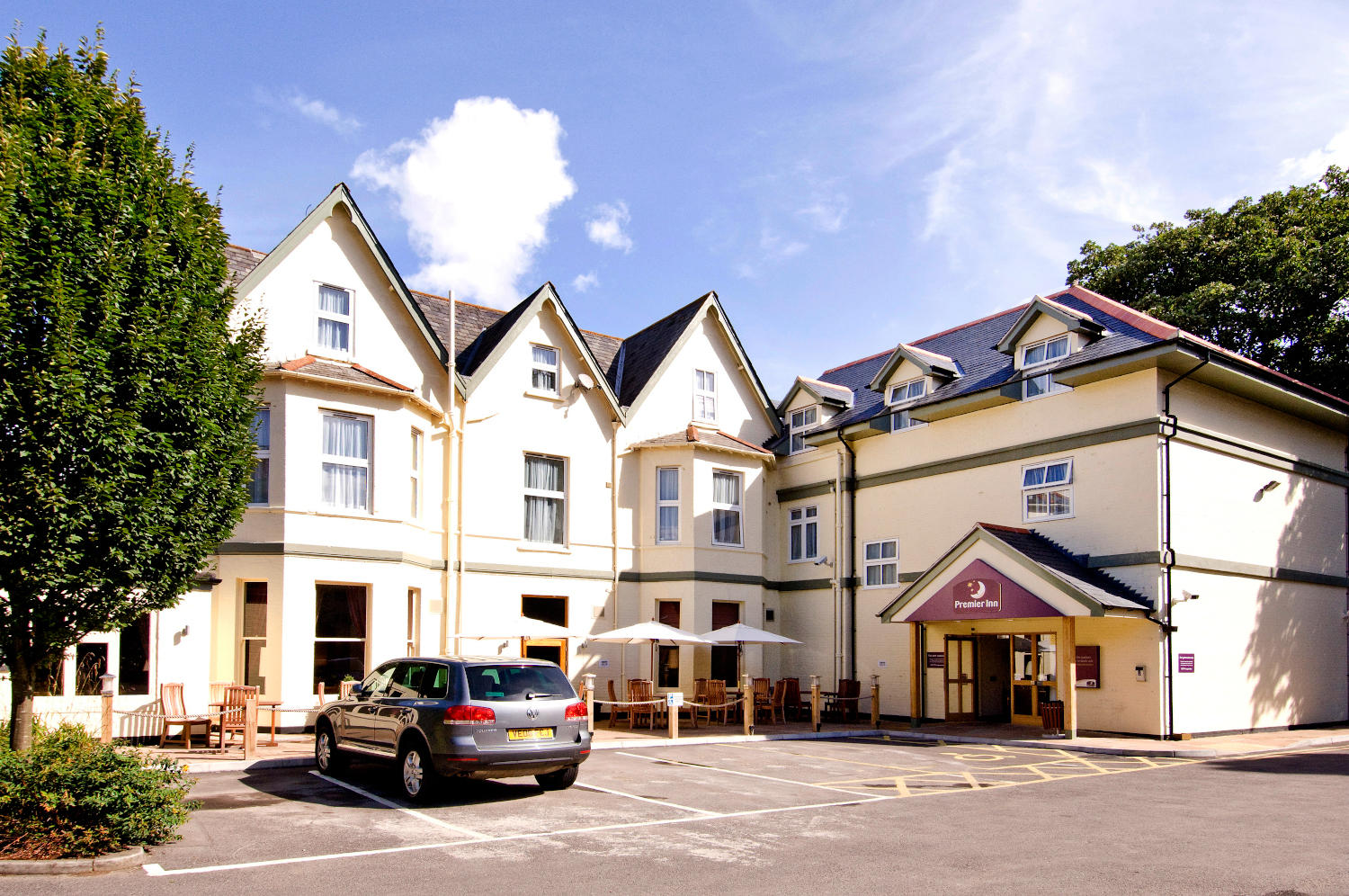 Premier Inn Bournemouth East (Boscombe) hotel exterior Premier Inn Bournemouth East (Boscombe) hotel Bournemouth 03337 773931