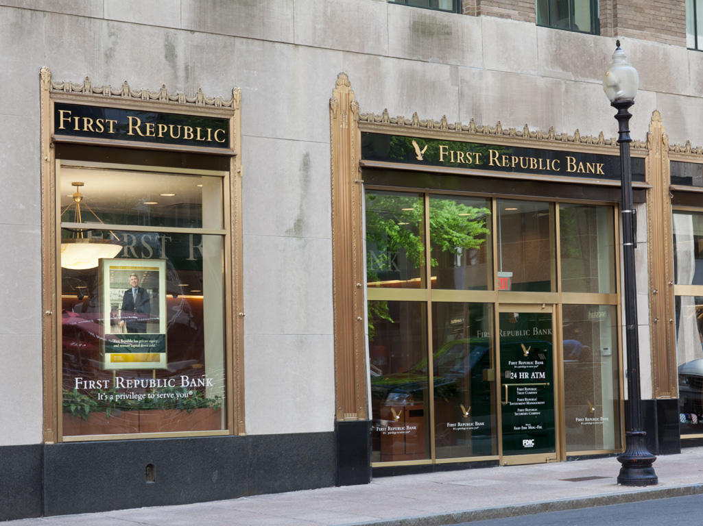 First Republic Bank Boston (888)408-0288