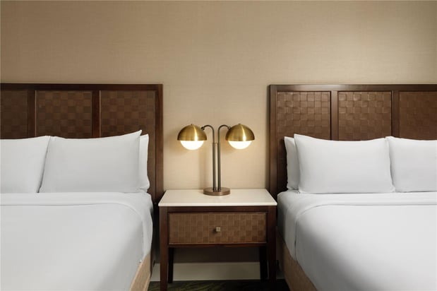 Images The DEXTRO Little Italy, BW Premier Collection