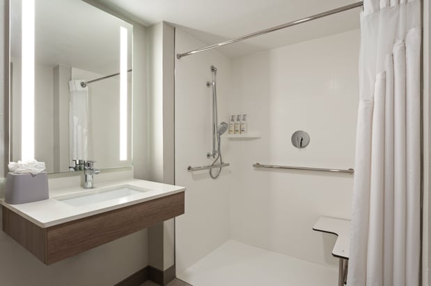 Images Holiday Inn Express & Suites Tampa Airport by IHG