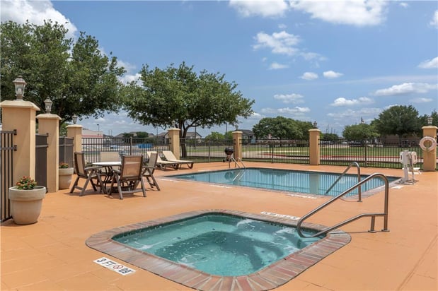 Images Best Western Bastrop Pines Inn