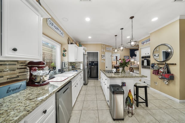 Images Debbie Grigg, REALTOR-Owner | NextHome First Source