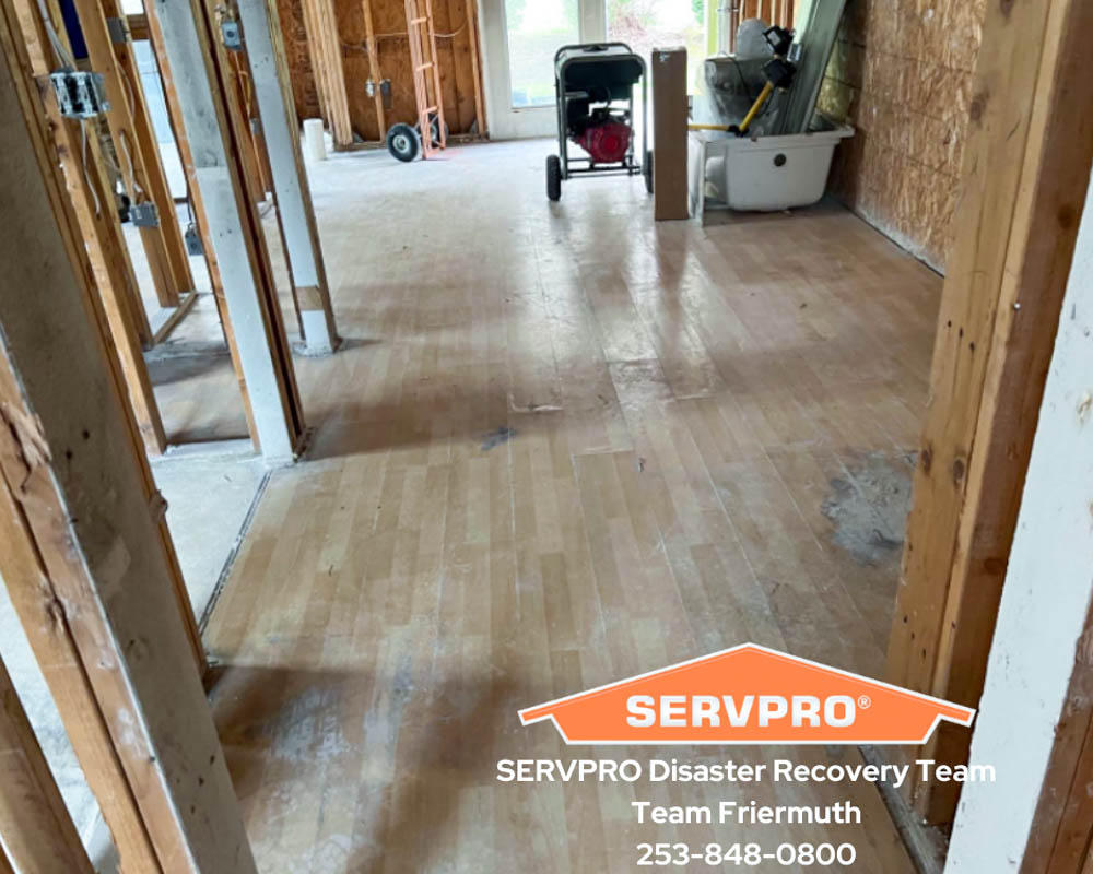 SERVPRO of Auburn/Enumclaw, an experienced and skilled restoration business in Algona, WA is the finest choice for fire damage cleanup. Our technicians are trained to handle any type of fire damage situation. Please contact us!