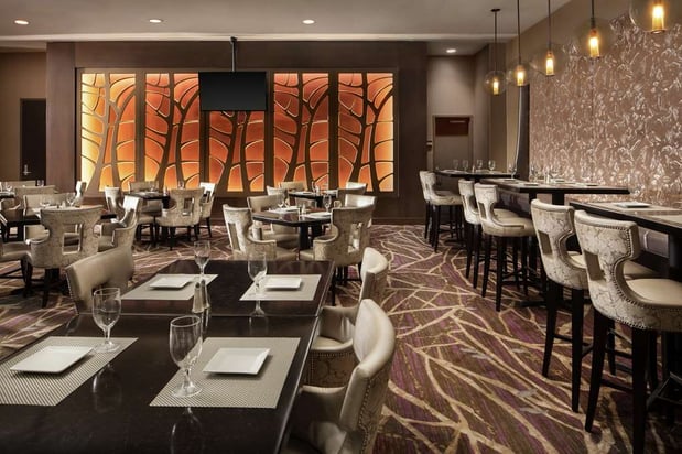 Images Embassy Suites by Hilton Crystal City National Airport