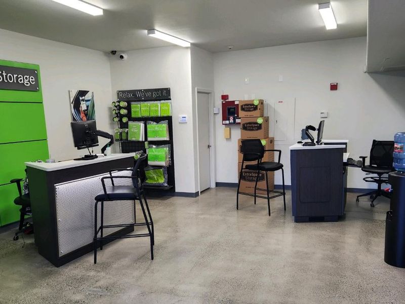 Extra Space Storage Image