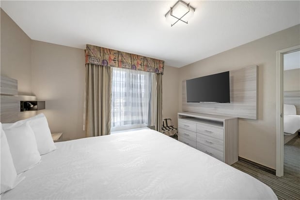 Images Best Western Plus Twin View Inn & Suites